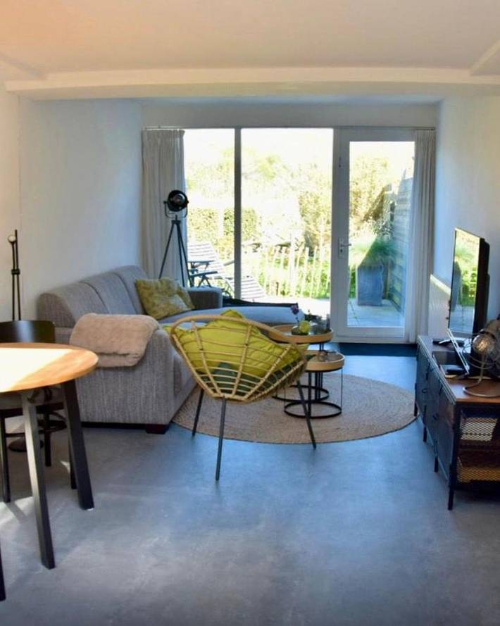 Ferienwohnung für 2 Personen, mit Seeblick und Garten sowie Ausblick, mit Haustier in Petten