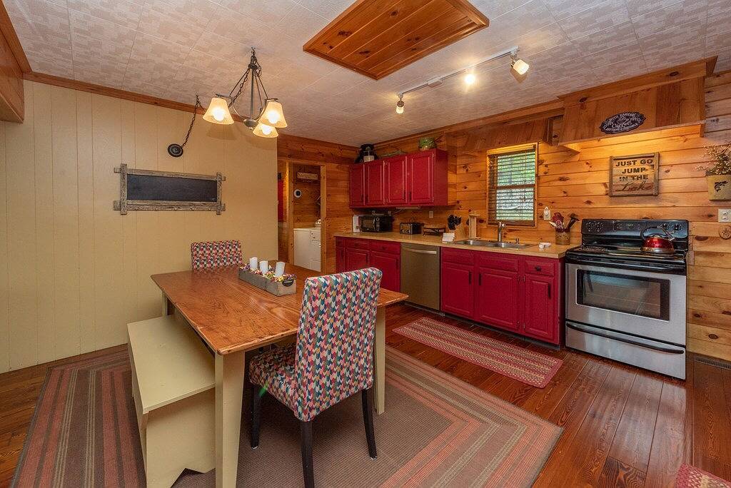 Vacation House for 8 Guests in Deep Creek Lake, Garrett County
