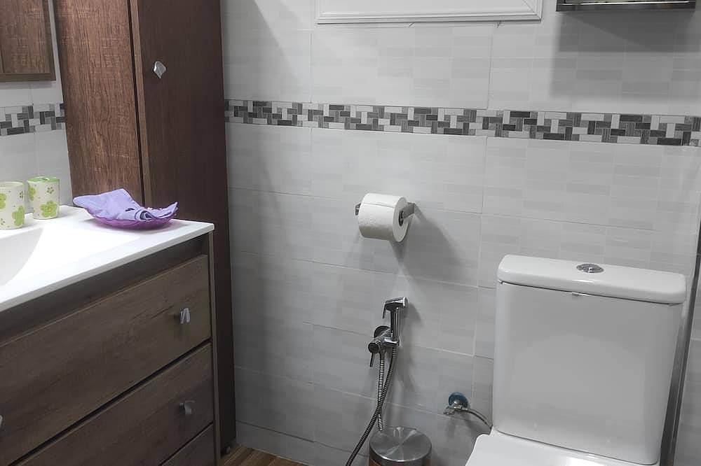 Habitación Totalmente Equipado de Alto Confort en una Casa con Jardín in Nou Barris, Barcelone