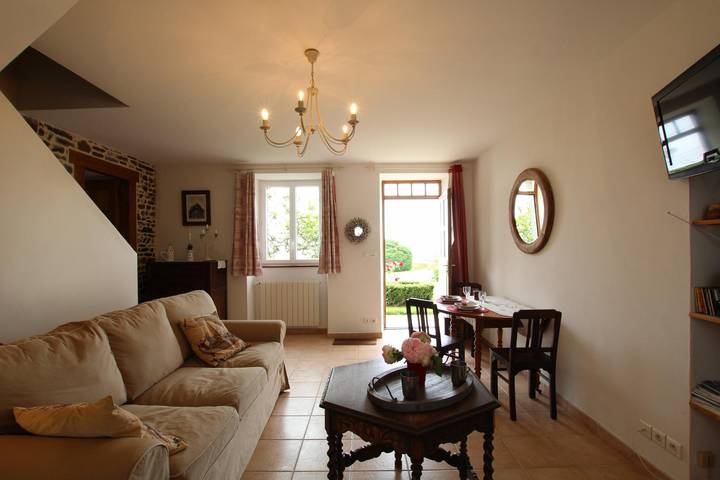 Gîte pour 2 personnes, avec jardin à Le Mesnil-Ozenne - 4