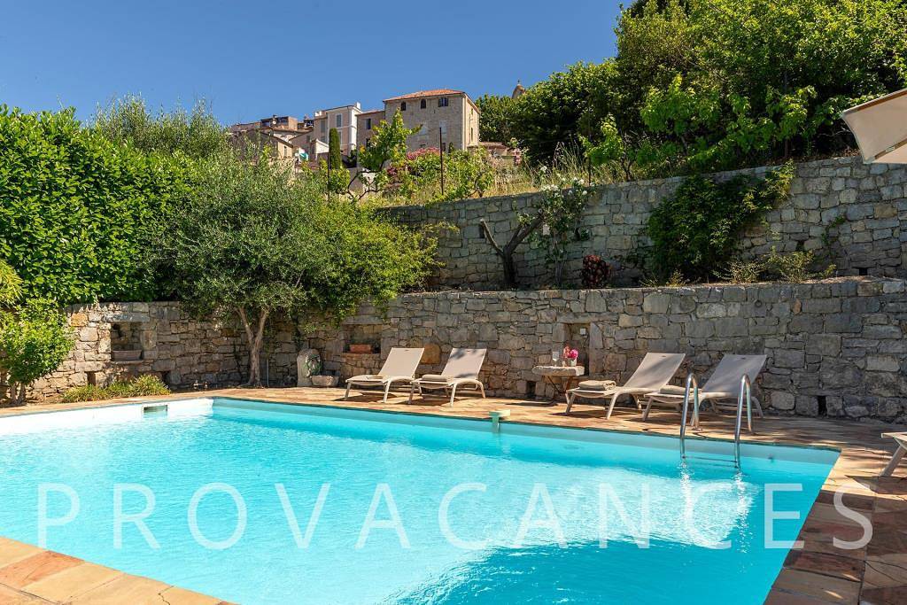 Holiday home with pool in Fayence in Fayence, Région de Draguignan