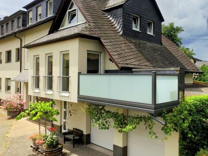 Ferienwohnung für 4 Personen, mit Balkon/Terrasse und Terrasse in Ernst