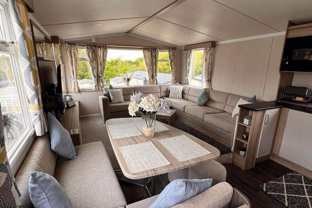 Cottage for 6 People in Poole, Poole Harbour