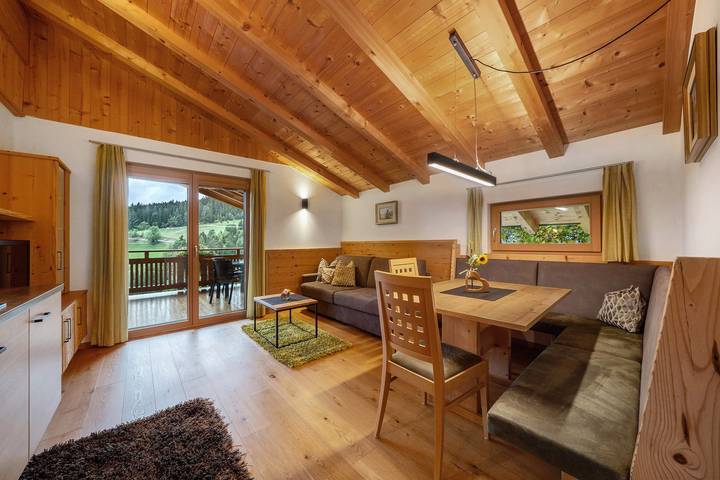 Ferienwohnung für 5 Personen, mit Balkon und Garten