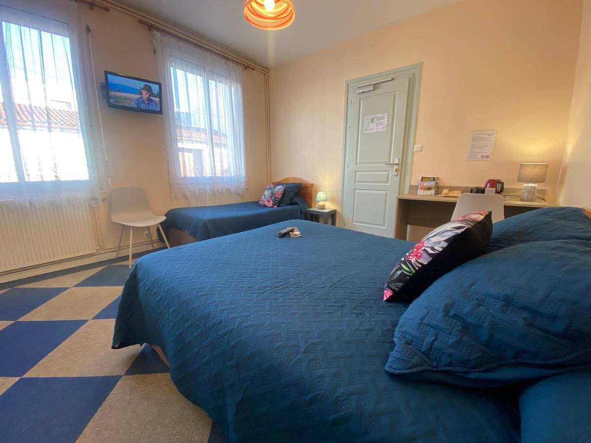 Superior Double Room in Royan, Côte de Beauté