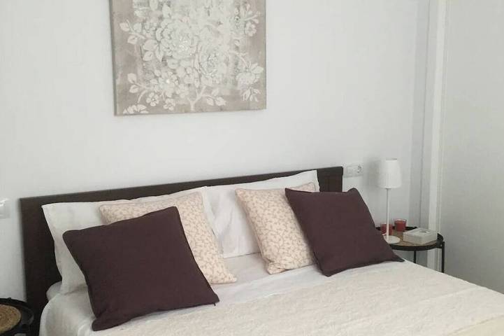 Entire apartment, To María Bazarra's house. Sea views, elevator and air conditioning. in A Pobra do Caramiñal, Rías Baixas