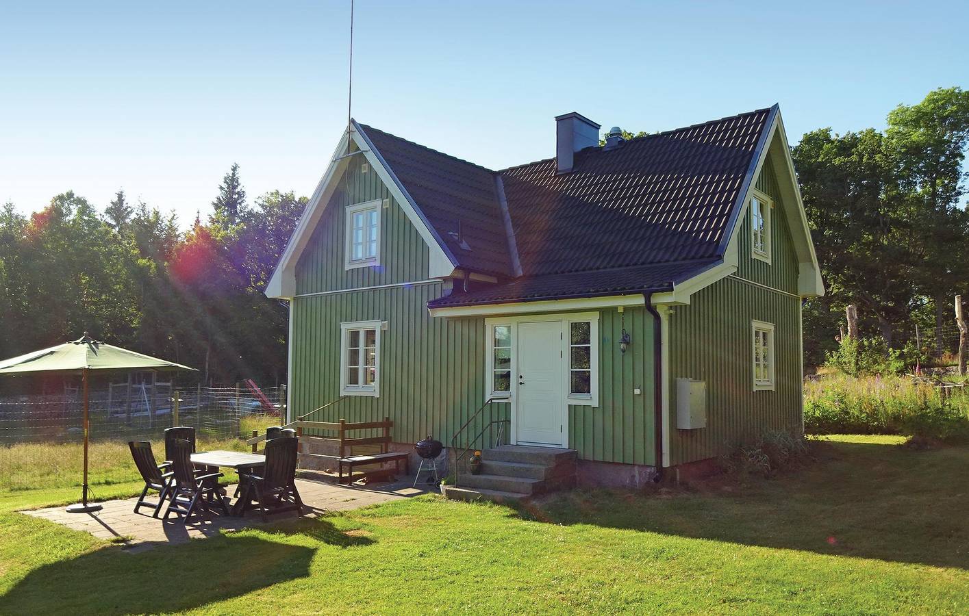 Hus för 4 Personer med terass in Svenska Östersjön