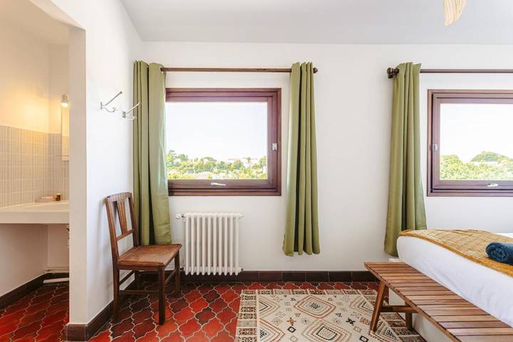 Location de vacances pour 12 personnes, avec jardin et vue à Saintes - 4