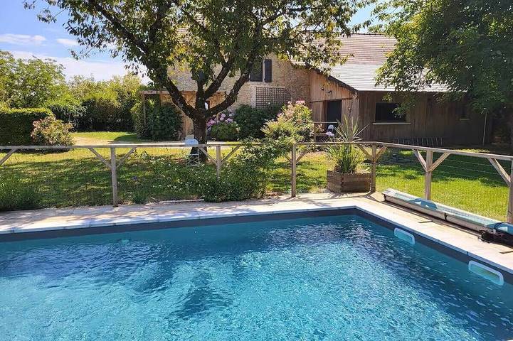 Location de vacances pour 7 personnes, avec Jardin à La Dornac
