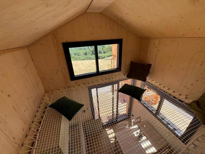 Location de vacances pour 2 personnes, avec piscine ainsi que vue et jardin à Augerolles - 4