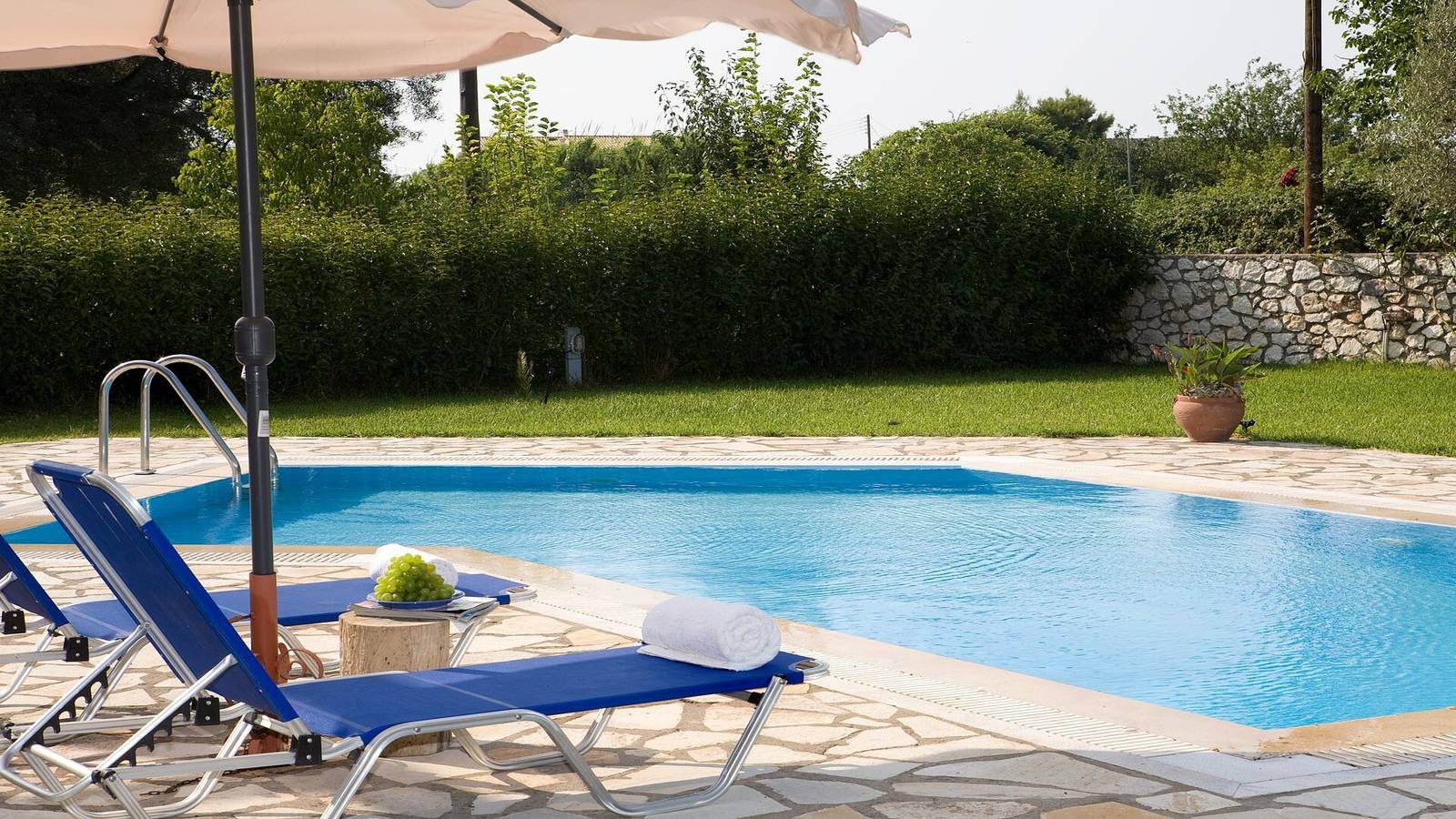 Villa Simeoni Country House with Lake View, Wi-Fi, and Air Conditioning in Lefkada City, Greece