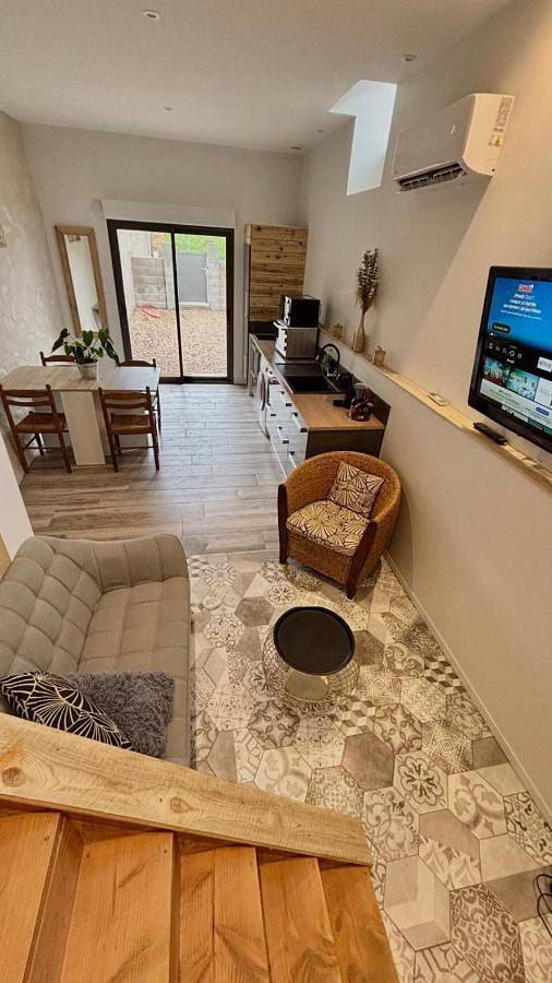 Gîte pour 4 personnes, avec Terrasse dans Le Bois-d'Oingt