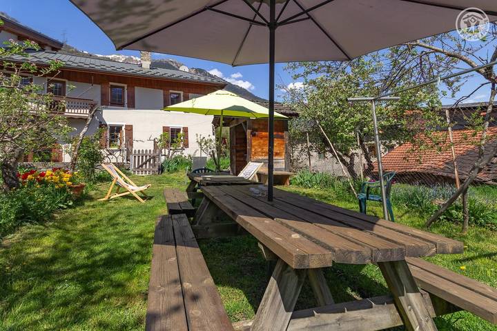 Gîte pour 14 personnes, avec jardin, animaux acceptés dans Aime-la-Plagne - 3