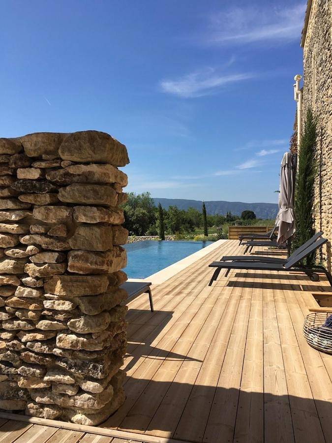 Chambre d’hôte pour 12 personnes, avec jardin à Gordes