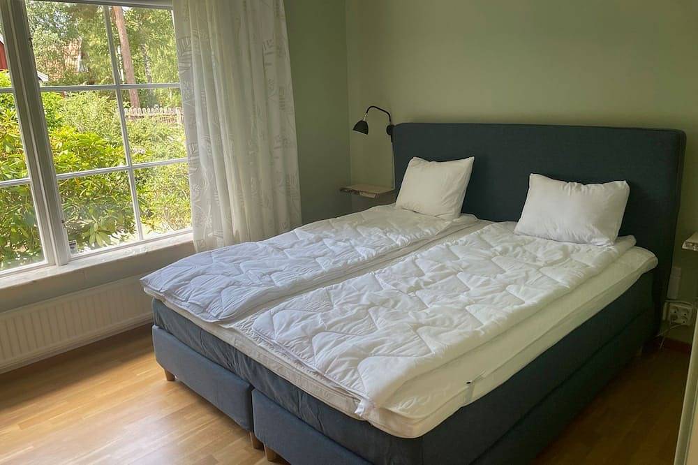 Spacious Beachhouse in Havsbaden Ängelholm\nenjoy fantastic beach and pine forest in Ängelholm, Ängelholms und Umgebung