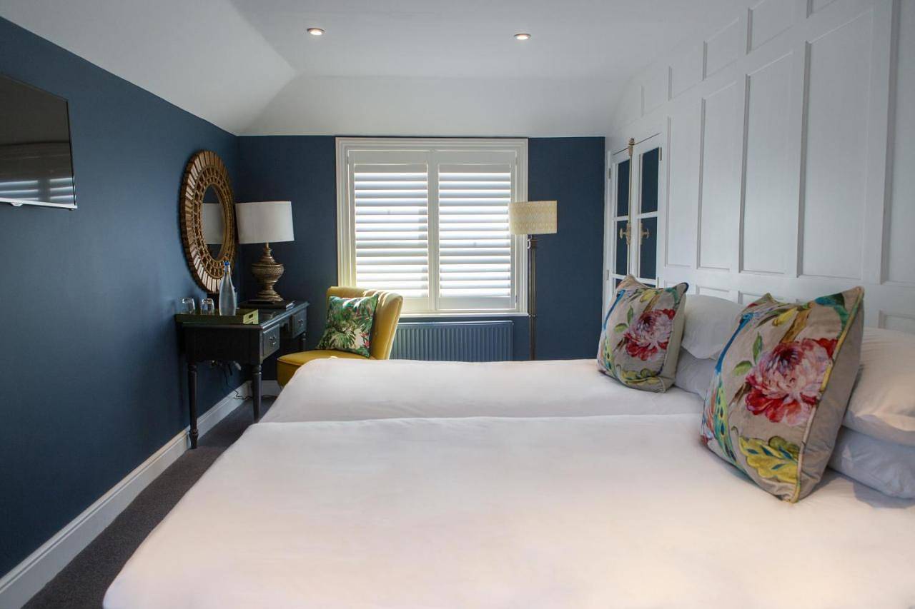Large Superior King Room in Royal Tunbridge Wells, Kent