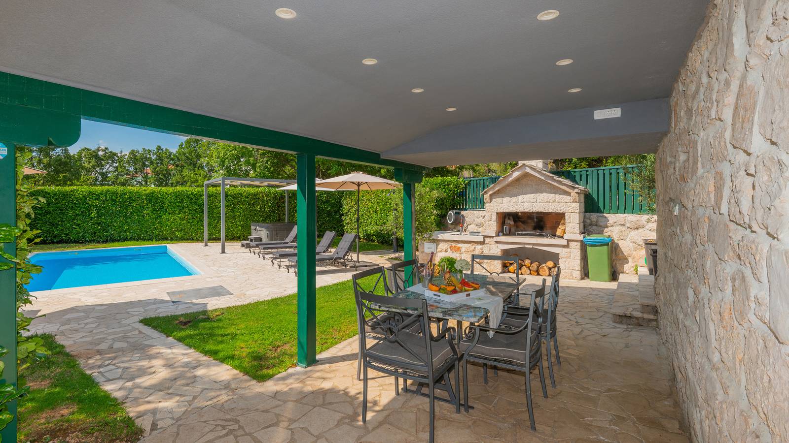 Villa Manuella - Kamena oaza by Villas Guide in Imotski, Makarska Riviera
