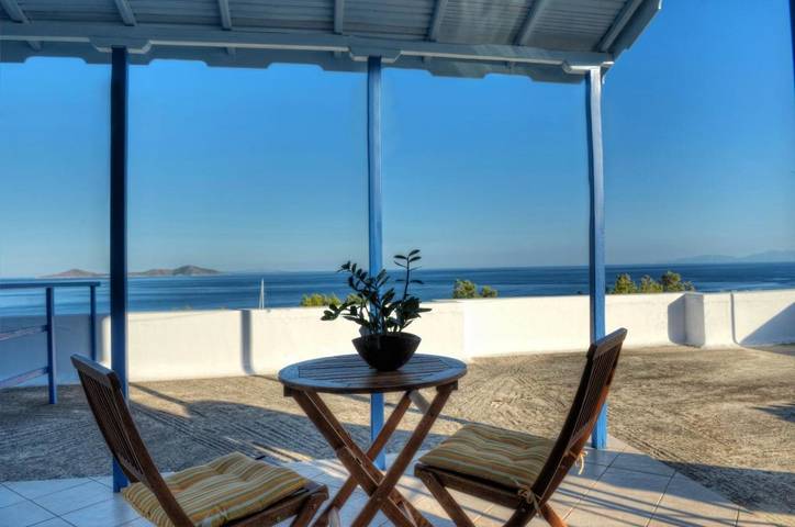 Appart’hôtel pour 2 personnes, avec Balcon et Terrasse ainsi que Jardin et Piscine