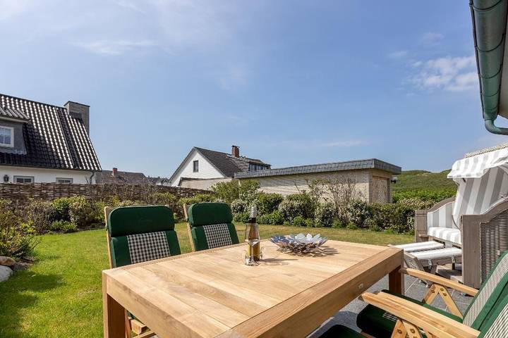 Ferienhaus für 6 Personen, mit Sauna und Balkon sowie Garten in Rantum - 4