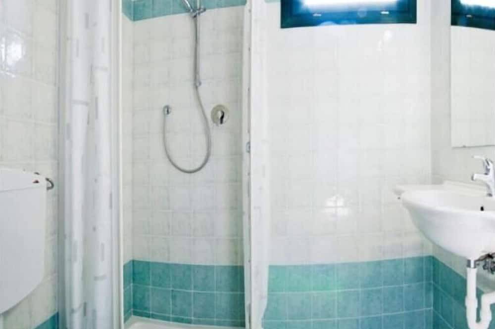 Ferienpark Rosapineta Chalet C2 für 3 Personen in Rosolina Mare, Polesine