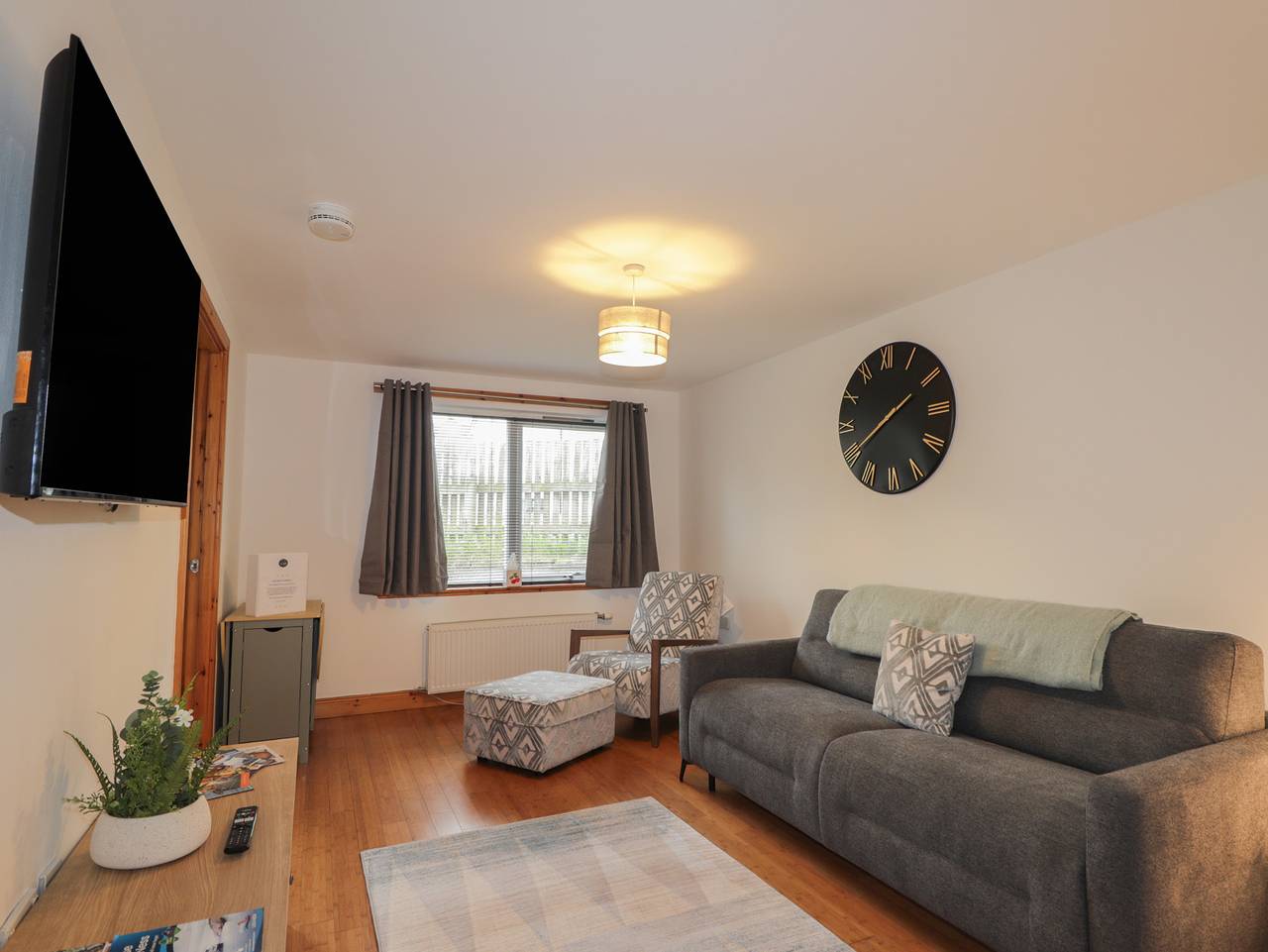 Entire apartment, 39 Knocknagael in Highlands