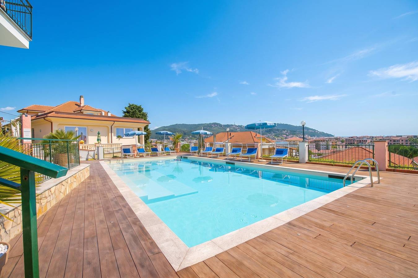 Apartamento entero, Seaview Pool Retreat - B1 in Andora, Riviera di Ponente