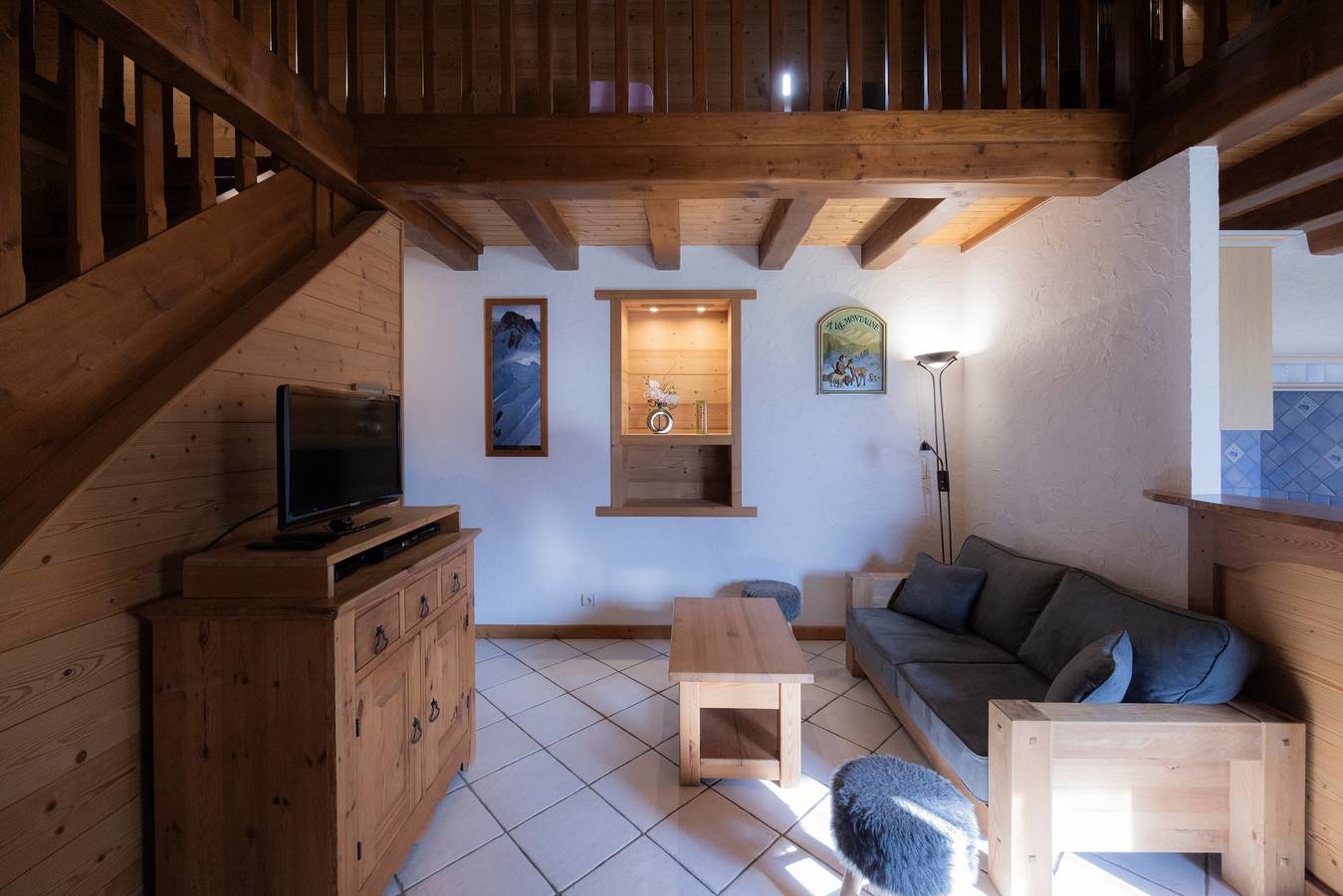 Gîte La Clé Des Champs : vue montagne, terrasse privée et Wi-Fi in Manigod, Région d'Annecy