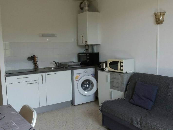 Ganzes Studio, Ausgestattetes Studio in der Nähe der Thermen mit Parkplatz und Haustieren erlaubt in Balaruc-les-Bains, Mittelmeerküste (Frankreich)