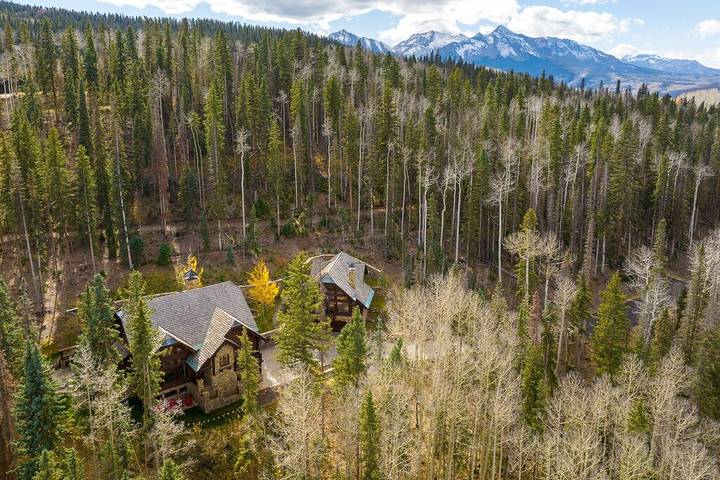 Vacation house for 17 people, with hot tub and balcony in Telluride Ski Resort