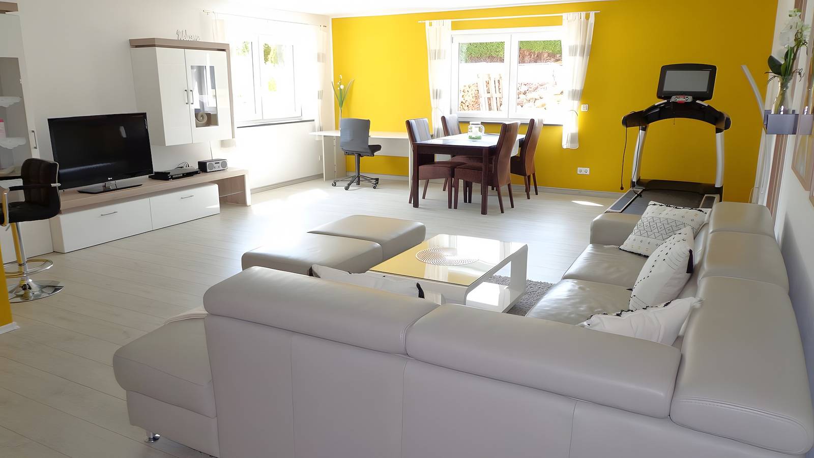 Apartamento entero, Apartamento 'Fewo Franken' con jardín compartido y Wi-Fi in Goldkronach, Frankenalb
