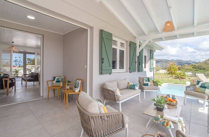 Gîte pour 4 personnes, avec piscine ainsi que terrasse et jardin en Martinique - 4
