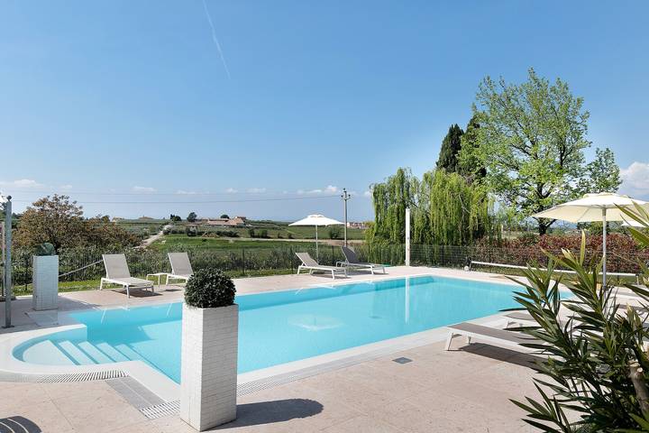 Ferienhaus für 14 Personen, mit Whirlpool und Garten in Bardolino - 2