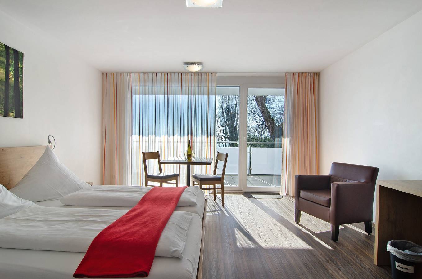 Ganze Wohnung, Appartement Typ A1 1 Og Nr 12, 36 qm für 1-3 Personen max. 2 Erwachsene + 1 Kind bis 2 Jahre in Immenstaad, Immenstaad am Bodensee