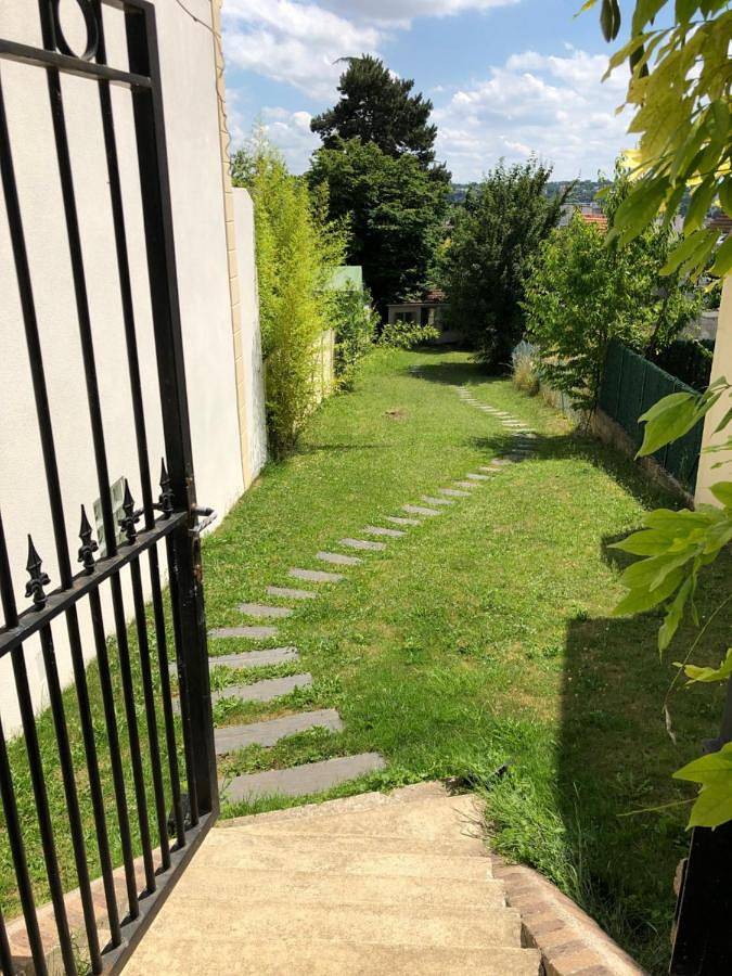 Location de vacances pour 4 personnes, avec jardin à Thorigny-sur-Marne - 2