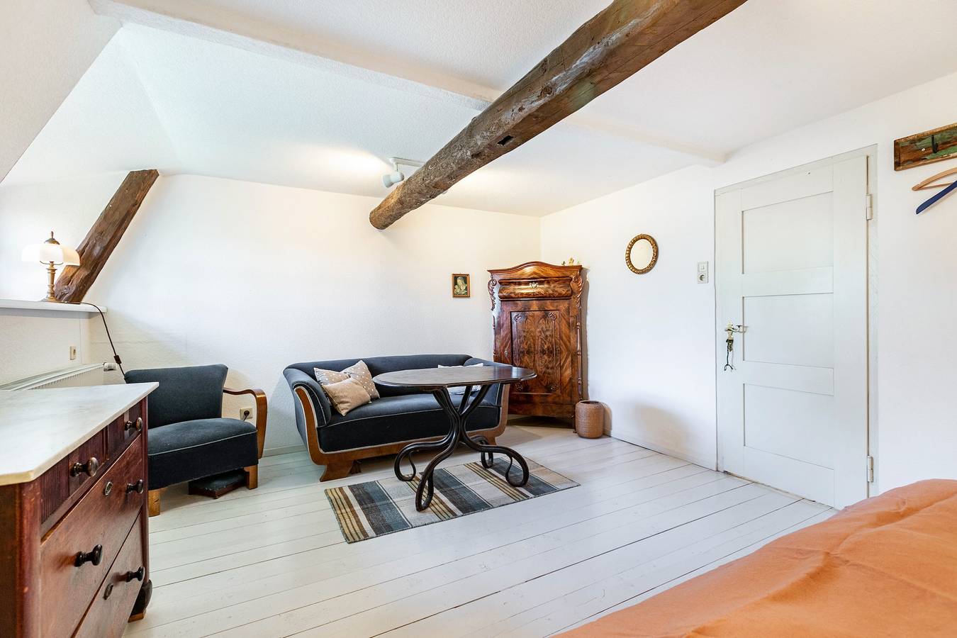 Ganze Wohnung, Ferienwohnung 'Reetdachhof Familie Dührsen' mit Gemeinschaftsterrasse, Gemeinschaftsgarten und Wi-Fi in Norddeich (Schleswig-Holstein), Dithmarschen