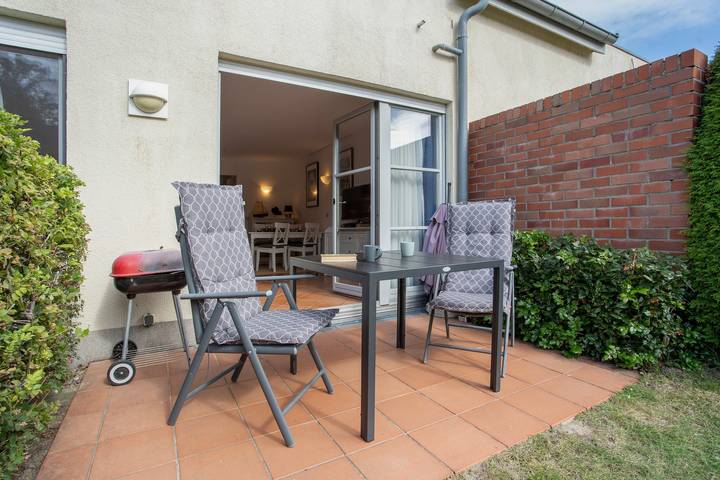 Appartement entier, Appartement « Südterrasse » – Rez-de-chaussée avec terrasse ensoleillée et cuisine moderne in Dewichow, Mellenthin