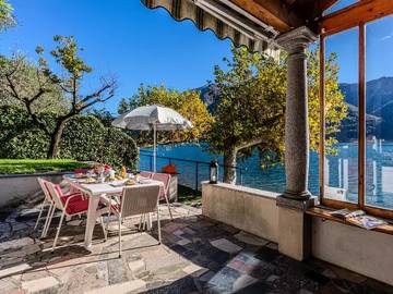 Villa für 8 Personen, mit Garten in Gemeinde Porlezza