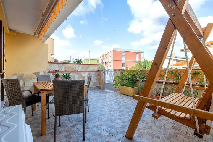Albachiara sul mare, villetta con ampia veranda in Porto Torres, Provincia di Sassari