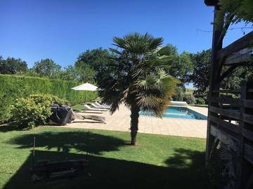 Gîte pour 12 personnes, avec jardin et piscine ainsi que sauna et jacuzzi à Cestayrols