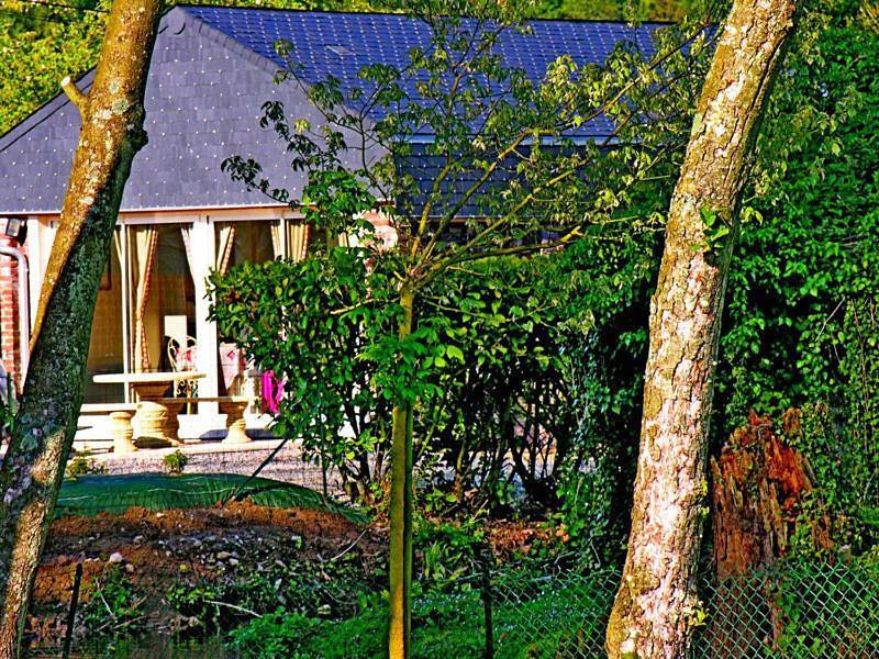 Cabanes flottantes et gîtes au fil de l'eau in Colleville, Région du Havre