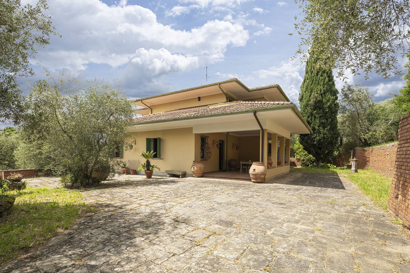 Villa Golly in Monsummano Terme, Provincia di Pistoia