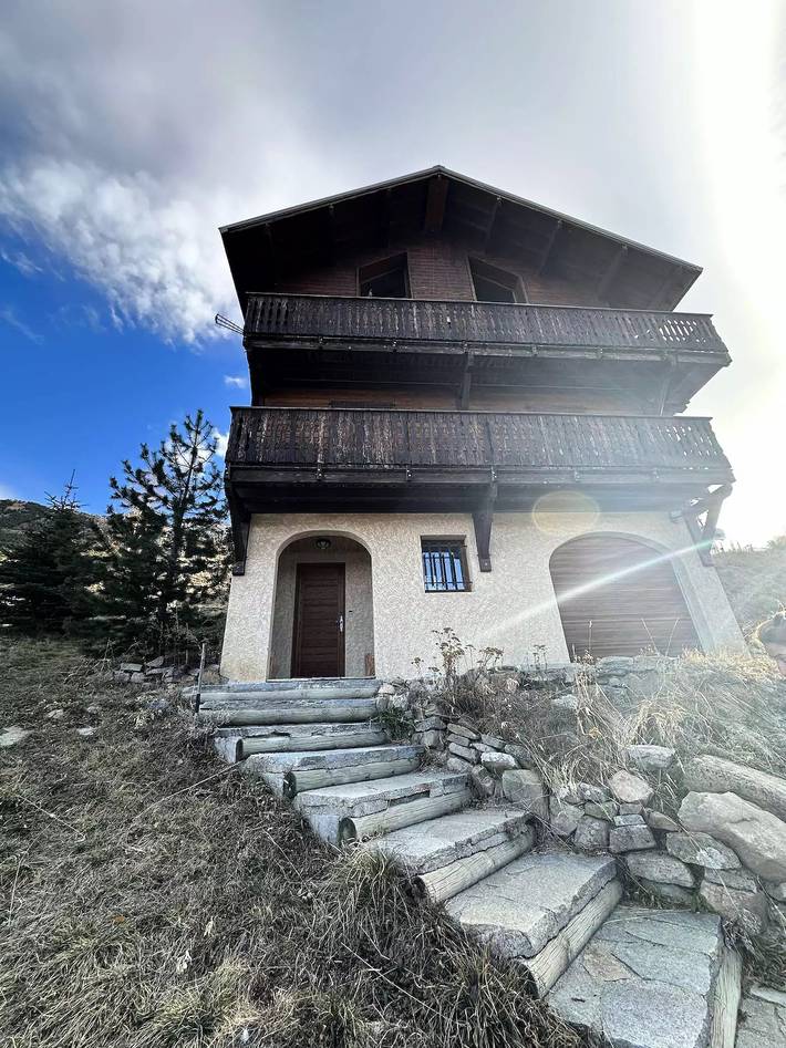 Chalet pour 8 personnes, avec balcon dans Vars (station de ski)
