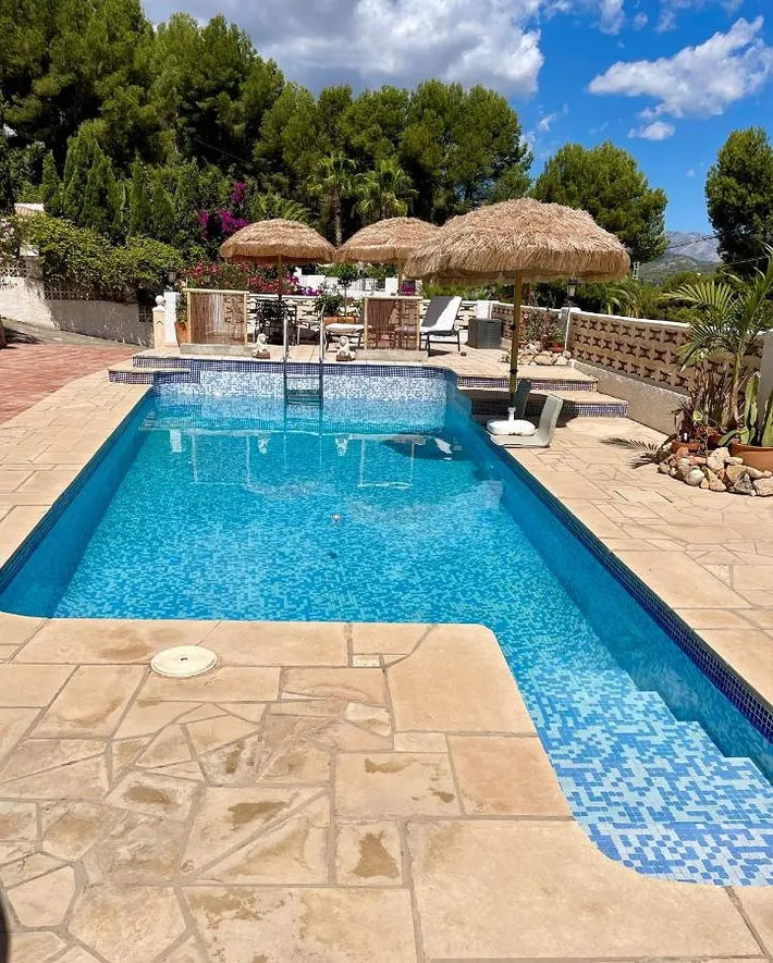 Ferienwohnung für 3 Personen, mit Garten und Ausblick sowie Pool, mit Haustier - 1