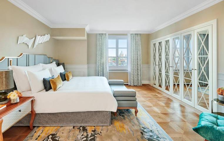 Hotel für 4 Personen, mit Sauna und Pool sowie Terrasse in München - 2