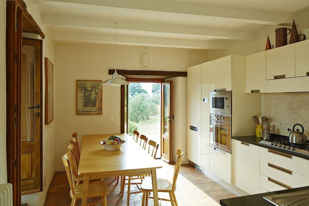 Wunderschön restauriertes toskanisches Bauernhaus - großer Pool & Terrasse, fantastische Aussicht in Caprese Michelangelo, Valtiberina