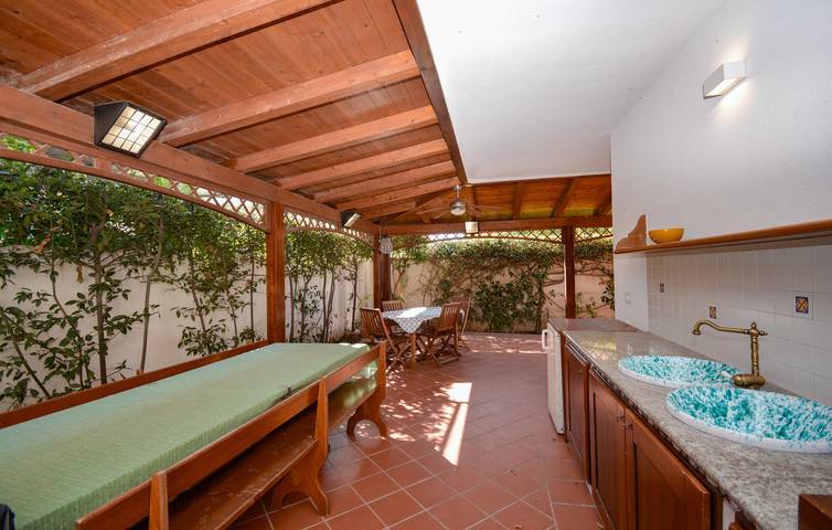 Apartamento vacacional entero, Gozo junto a la playa: Acogedor apartamento con piscina y terraza in Marina di Modica, Módica