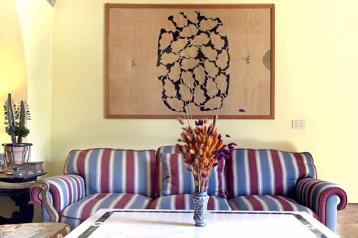 Casa Marina, into 18th century masseria surrounded by olive groves in San Martino in Pensilis, Provincia de Campobasso