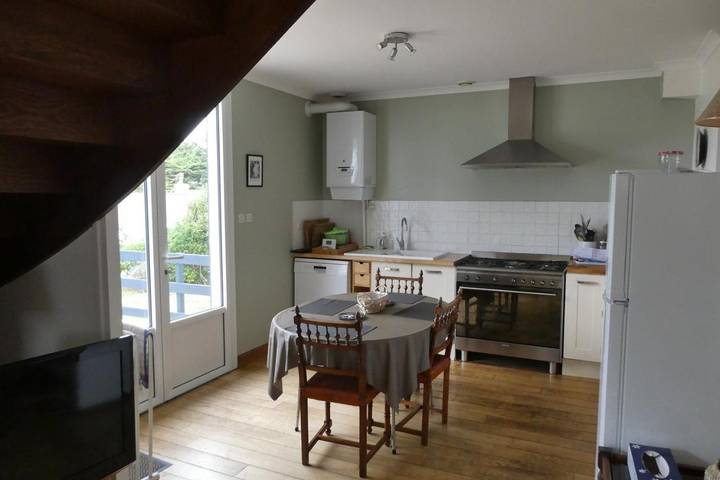 Location de vacances pour 8 personnes, avec terrasse et vue, animaux acceptés dans Plage Kerfany - 3