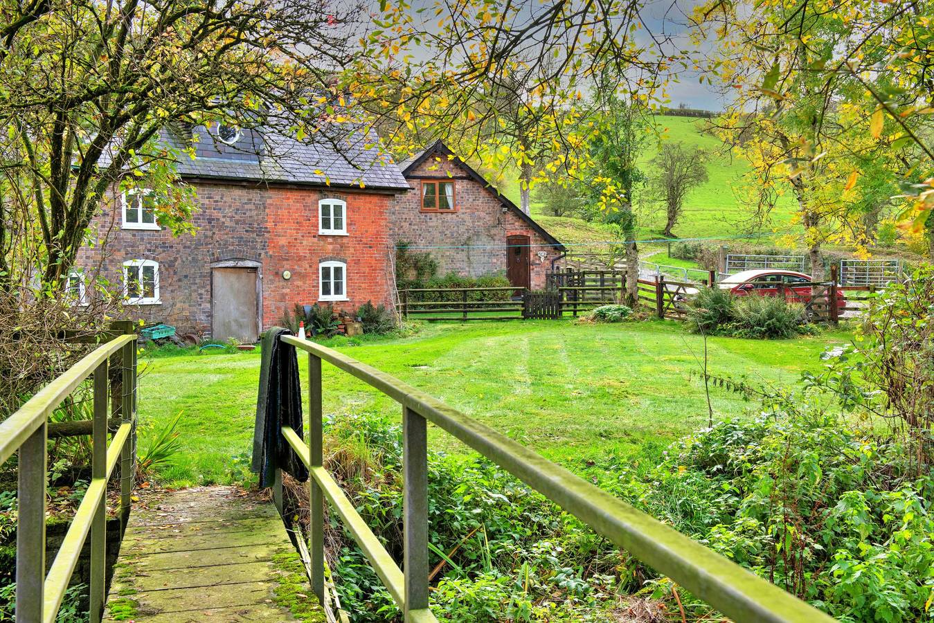 Great Cantal Granary in Powys
