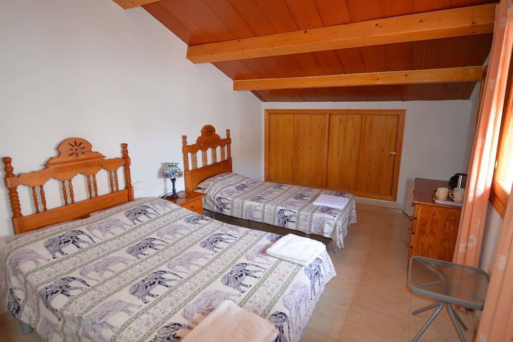 3 Schlafzimmer Haus mit Pool in Torre de La Horadada. Klimaanlage, Wifi & Netflix in Pueblo Latino, Pilar de la Horadada